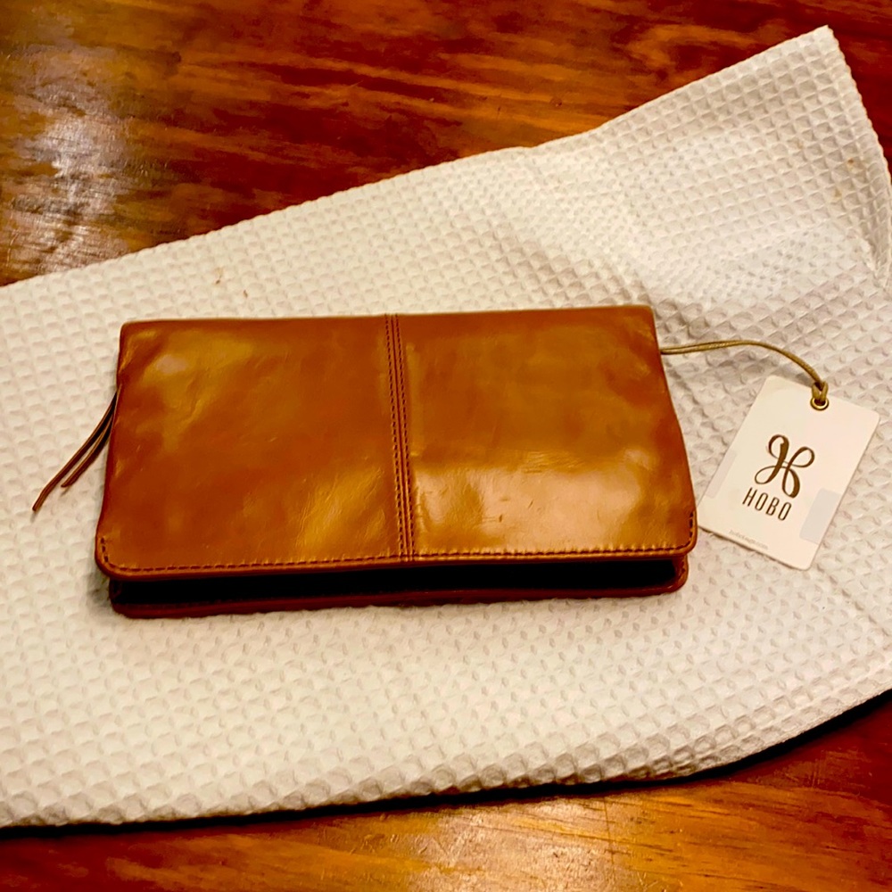 HOBO Evolve Wallet in Honey